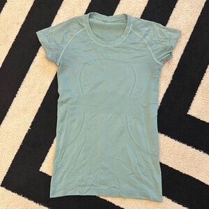 Lululemon swiftly tech short-sleeve